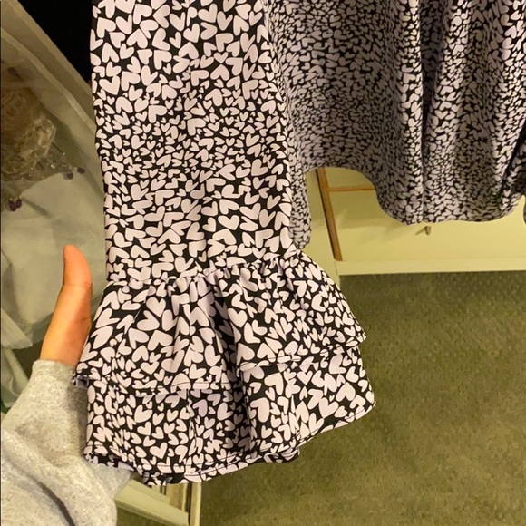 ELLE BLOUSE PURPLE WITH HEARTS ONLY WORN ONCE - Picture 3 of 3